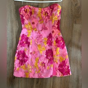 Never been worn pink strapless dress. NWT, just got the wrong size.